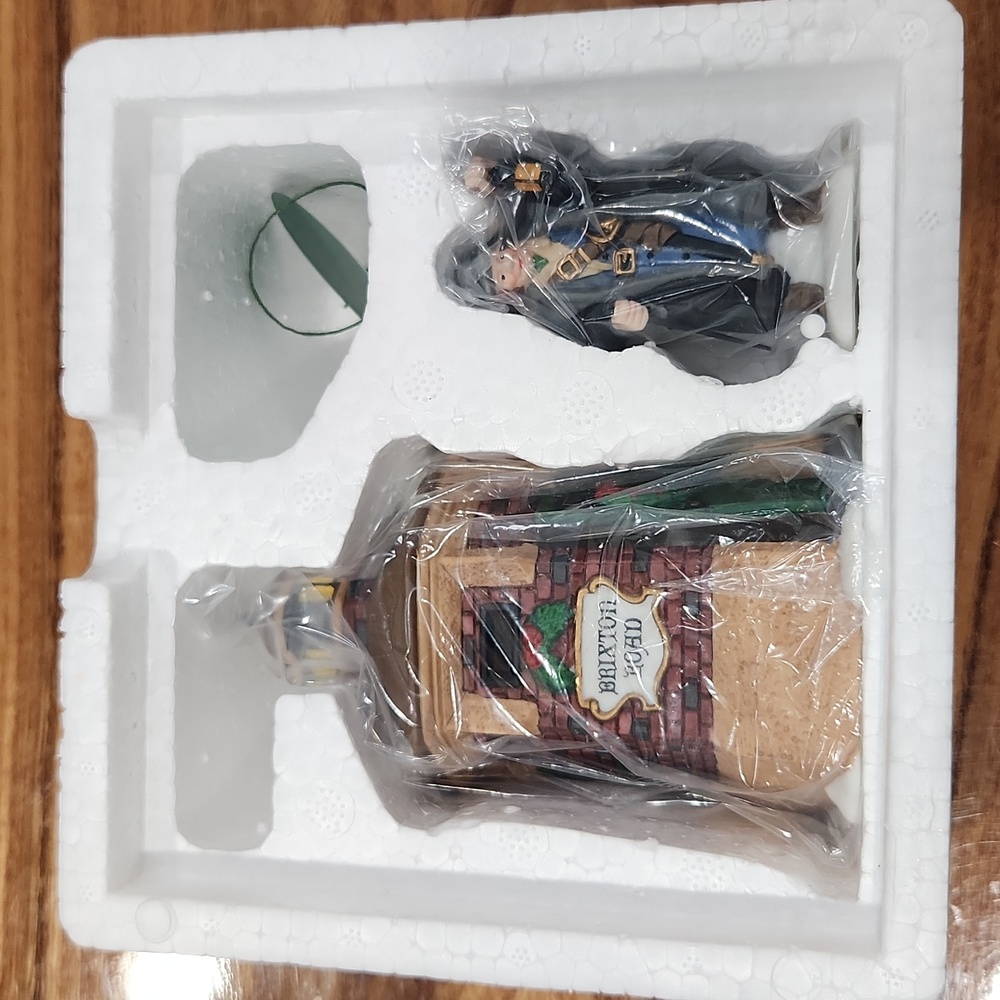 Department56 "Brixton Road Watchman"